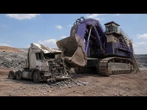 Discover the World's Biggest Excavator: A Mining Marvel